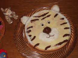 Streifenkuchen kinder party themenbezogene torten tiger kuchen kinderparty safari party dschungelparty kindergeburtstag. Tigerkuchen Nadelspielereien