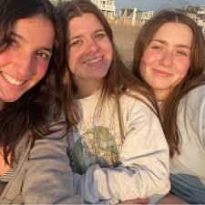 Hi! My name is Hannah and I'm from Wall, NJ! I'm not 100% committed to UTK,  but it's one of my top schools. I plan