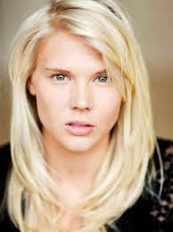 Vicky Longley's Instagram, Twitter & Facebook