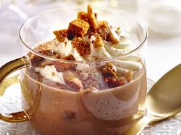 Verrine de noël, soupe de poisson et son ile au safran. Noel 45 Verrines Faciles Et Festives De L Apero Au Dessert Cuisine Actuelle