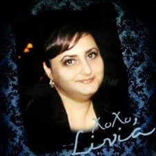 Serena Yates's Instagram, Twitter & Facebook