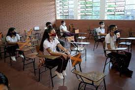 El ministro de salud bonaerense deslizó la posibilidad de retomar las clases presenciales si los contagios siguen bajando como hasta ahora en la el ministro cuestionó la intención del gobierno de la ciudad de buenos aires de incrementar las clases presenciales en el nivel secundario a partir del. La Nacion Mec Suspende Clases Presenciales