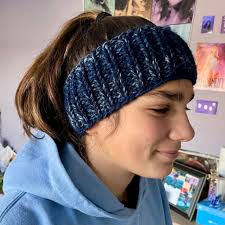 What do you think of these amazing new headbands? Also a must-have this  Christmas to complete a beautiful Christmas look.