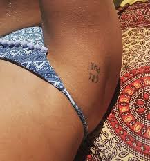 Unrestrained reasons are there those attracting girls and ladies for putting hip tattoos. The 36 Sexiest Hip Tattoos You Need To Get In 2020 Tiny Tattoo Inc