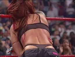 Trish Stratus Helps Stephanie McMahon Beats Lita by wwe entertainment -  video Dailymotion