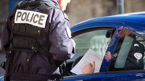 Une reine est élue lors du carnaval d'hiver. Confinement 2 Les Erreurs A Ne Pas Faire Sur Son Attestation Et Combien Ca Peut Vous Couter