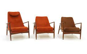 Low lounge chair by ib kofod larsen for bovenkamp, 1960s. Pair Of Ib Kofod Larsen Seal Or Salen Lounge Chairs In Complimenting Fabrics Retro Inferno