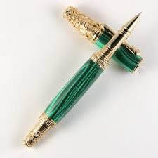 Kalemler Pens Panosundaki Pin