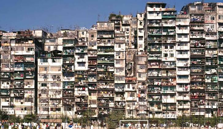 Memories of Kowloon: Hong Kong's Lawless Walled City | TheCollector