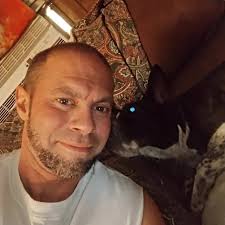 Justin Lee Hanks (@justinhanks702) • Threads, Say more