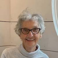 Kim Oates's Instagram, Twitter & Facebook