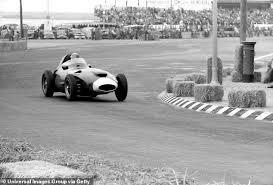 Formula one motor race held in 1958. Sir Stirling Moss Was A Star In F1 Apos S Golden But Life Threatening Era Sports Life News