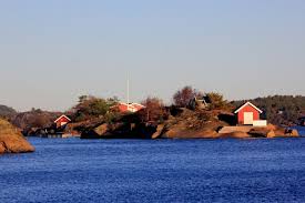 Celina midelfart was born on february 12, 1973, in oslo, norway, to a very wealthy family, and she grew up in affluence having all the best things life had to offer to such a privileged young girl. Mangemillionaer Har Ertet Pa Seg Hele Kyst Vestfold Etter Sprenging Hytteavisen Tips En Venn