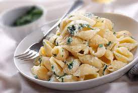 Shells With Spinach Vegetarian Recipes Easy Italian Recipes Authentic Recipes