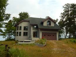 You can research home values, browse detour's hottest homes, and see what coldwell banker's agents have to say about the local area. Lake Superior Frontage And Home Farm For Sale In Paradise Chippewa County Michigan 156738 Farmflip