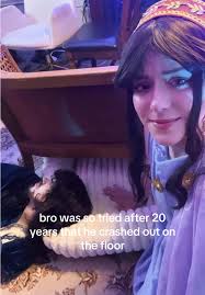 Odysseus Crashing Out