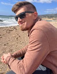 Obituary information for Daniel Uwe Thompson