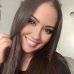 Deanna Whiteside's Instagram, Twitter & Facebook