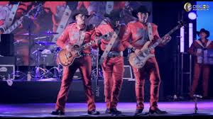 Watch the video for llorando bajo la lluvia from bronco's la ultima huella for free, and see the artwork, lyrics and similar artists. Bronco Llorando Bajo La Lluvia Live Desde Monterrey Volumen 1 Youtube