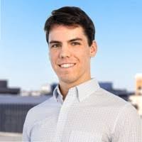 Kelly Rohrer's Instagram, Twitter & Facebook