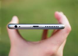 How To Fix Your Iphone Microphone Not Working Problem Iphone Headphones Clean Iphone How To Clean Iphone