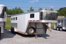 Our goal is to make trailer shopping a quick and easy process no matter where you are located. Used 3 Horse Featherlite Horse Trailer Gooseneck Horse Trailer Dixie Horse Mule Co