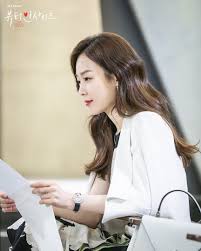 So beautiful and funny in her comedy roles! 254 LÆ°á»£t Thich 2 Binh Luáº­n Seo Hyun Jin Light Seohyunjin27 Tren Instagram 181011 Seo Hyun Seo Hyun Jin Beauty Inside Search Engine Optimization Seo