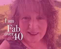 Julie Putnam's Instagram, Twitter & Facebook