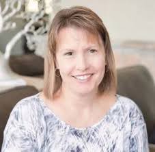 Angie Hostetler's Instagram, Twitter & Facebook