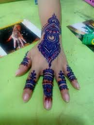 Gambar henna tangan paling bagus cara menghias henna dengan 20 motif gambar henna simple dan paling 30 gambar motif henna t di 2020 henna tangan henna. Lukisan Inai Di Kaki Simple Cikimm Com