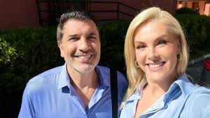 Lenny Niemeyer sobre homenagem a David Azulay no Fashion Rio: “Foi  emocionante”