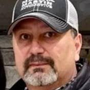 Kenneth Gott's Instagram, Twitter & Facebook