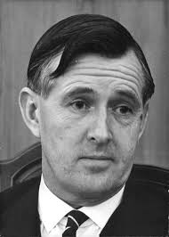 Amazon.com: Vintage photo of Portrait of Michael William McCrum. : כל דבר  אחר