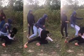 Check spelling or type a new query. Video Viral Ungkap Gadis Ini Dikeroyok Sekelompok Orang