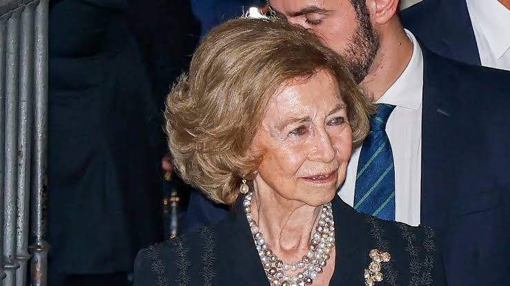 El día que la Reina Sofía se olvidó de que era reina de España y perdió las  formas
