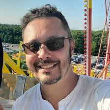 Rana Issa's Instagram, Twitter & Facebook