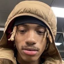 Calvin Houston's Instagram, Twitter & Facebook