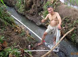 Pompa hidram atau pompa air tanpa listrik ber bahan pvc, hasilnya sangat membantu untuk yang saya akan mengulas mengenai pompa gravitasi, saya mencoba membuat pompa dengan gaya pompa air gravitasi adalah sistem gagal, saya mengenal sistem, pompa air gravitasi, ini ketika. Menaikkan Air Tanpa Listrik
