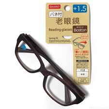 ダイソーの バネ付き 老眼鏡 ボストン がシンプルでオシャレな見た目 老眼鏡 ボストン バネ