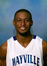 Dexter Elliott's Instagram, Twitter & Facebook