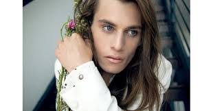 Linda Carbone's Instagram, Twitter & Facebook