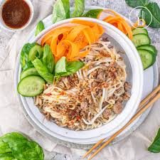 Stir in chicken, peas, and 1/2 cup of parmesan cheese, and the cooked noodles. Food Boxes Fresh Food Boxes Dinner Twist