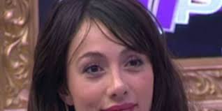 Les cinq dernières années du jeu, quand je suis arrivé, c'était moins 30% d'audience (.). Audiences Carre Viiip Battu Par Questions Pour Un Champion