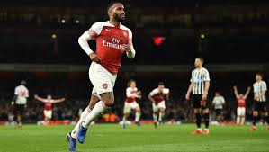 Mohamed elneny celebrates after arsenal's breakthrough momentarily sparked newcastle into life and they almost equalised on 18. Arsenal 2 0 Newcastle Report Ratings Reaction As Ramsey And Lacazette Send Gunners Third 90min