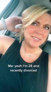 Navigating the Single Life: Expert Dating Advice for Arkansas Moms