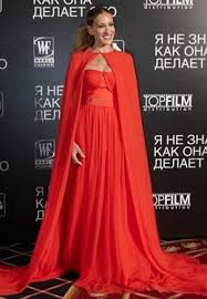 я не знаю как она делает это смотреть онлайн 12 Celebs Rocking Capes Evening Dresses Prom Dresses Fashion