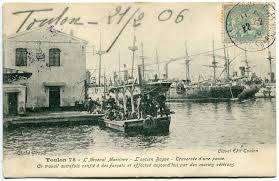 Carte Postale Toulon Arsenal Maritime Ancien Bagne Traversee D Une Passe Toulon Carte Postale Maritime