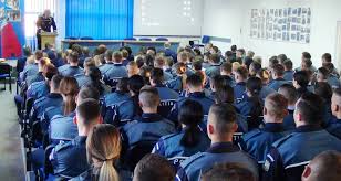 Titlurile tiparite scoala de agenti de politie vasile lascar in cadrul librariei virtuale hamangiu. Arhive Scoala De Agenti De Politie Vasile Lascar Campina Ziarul De Roman