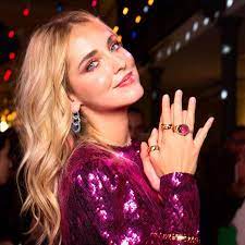 O admirado estilo pessoal de chiara ferragni está disponível nesta coleção farfetch da marca. Chiara Ferragni Youtube Stats Channel Analytics Hypeauditor Youtube Tiktok Instagram Ai Analytics