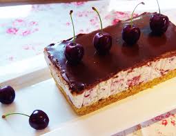 Aber ich wusste nicht, ob es so. Sundhaft Lecker Kirsch Stracciatella Torte Aus Dem Kuhlschrank Fraulein Ella